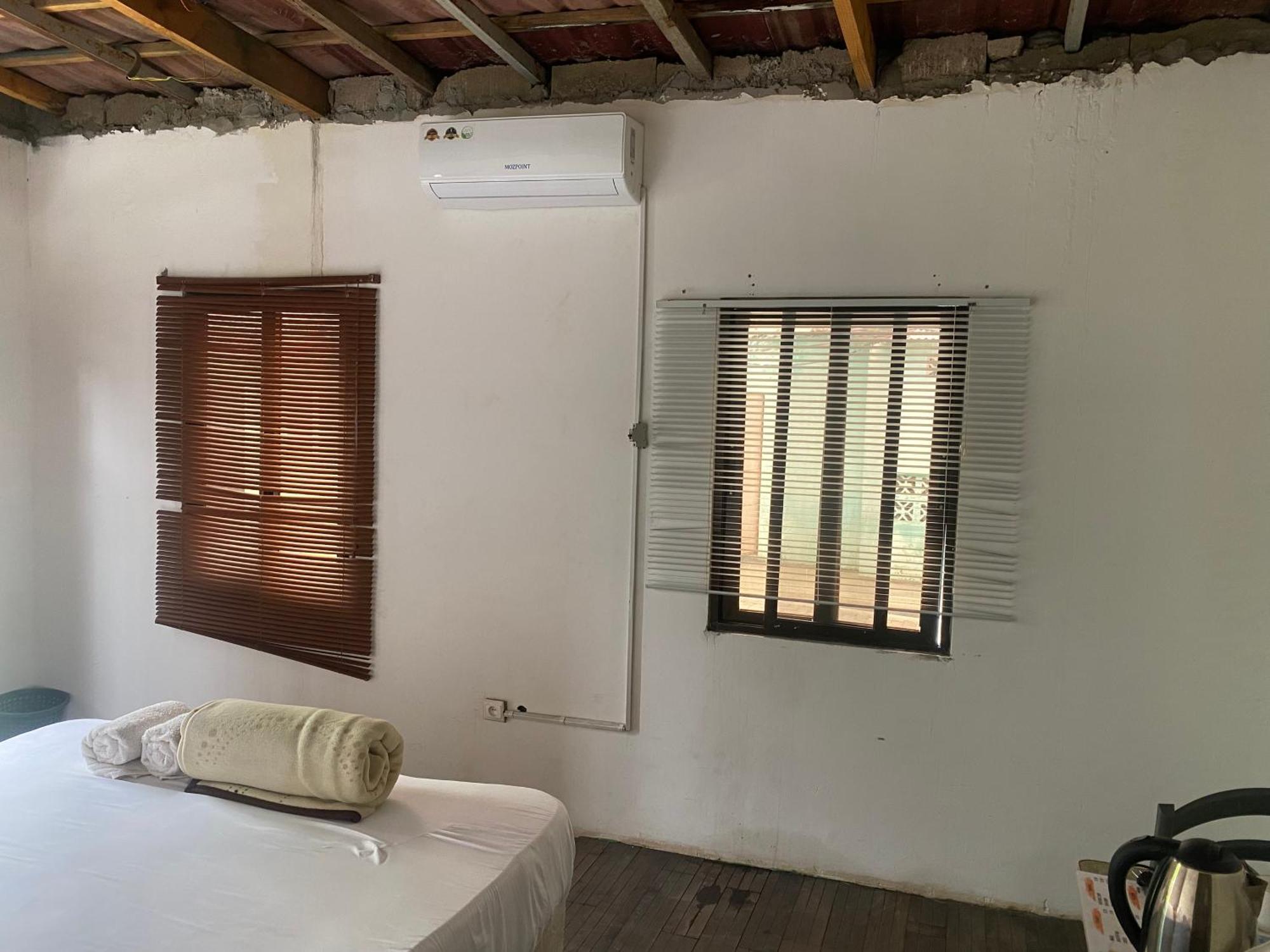 Aeropark Residencial Vandrarhem Maputo Exteriör bild